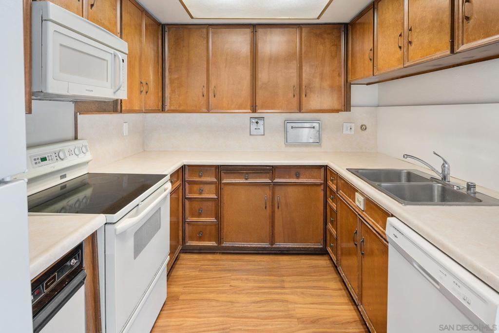 4416 Collwood Lane Property Photo 3