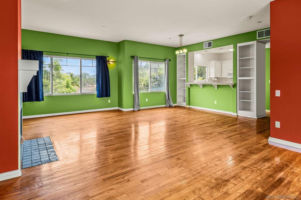 1352 24th Property Photo 3
