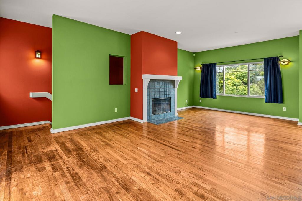 1352 24th Property Photo 4