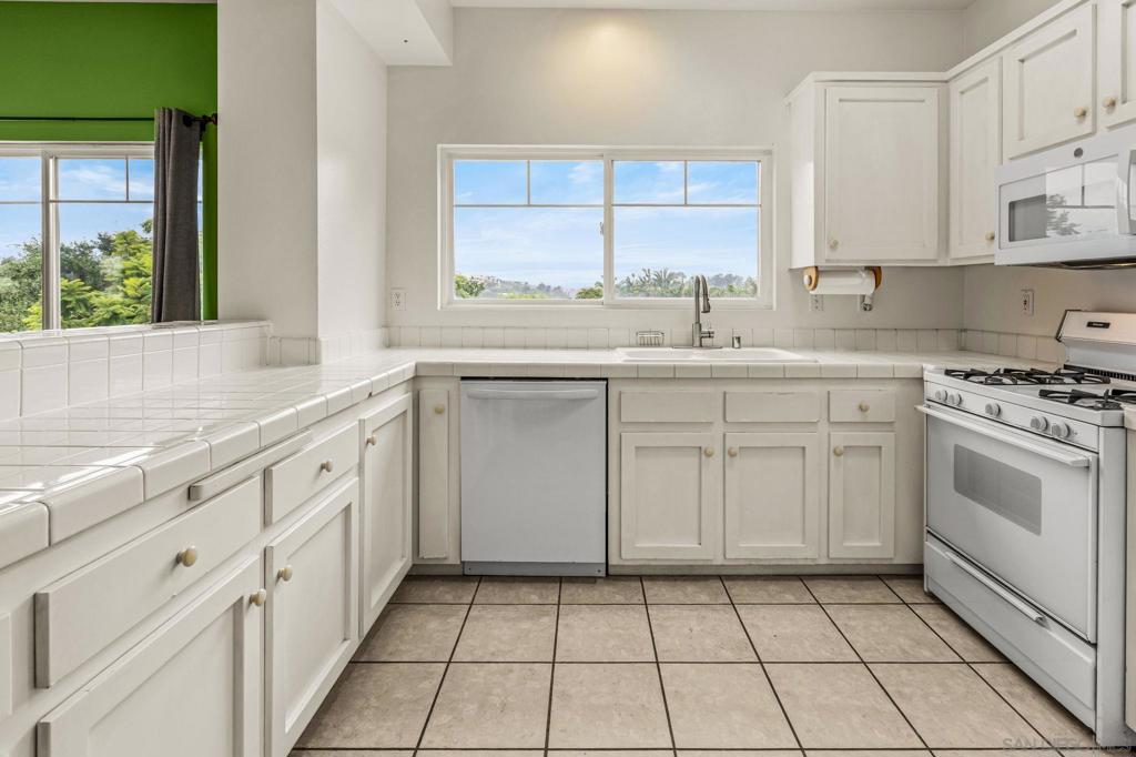 1352 24th Property Photo 10