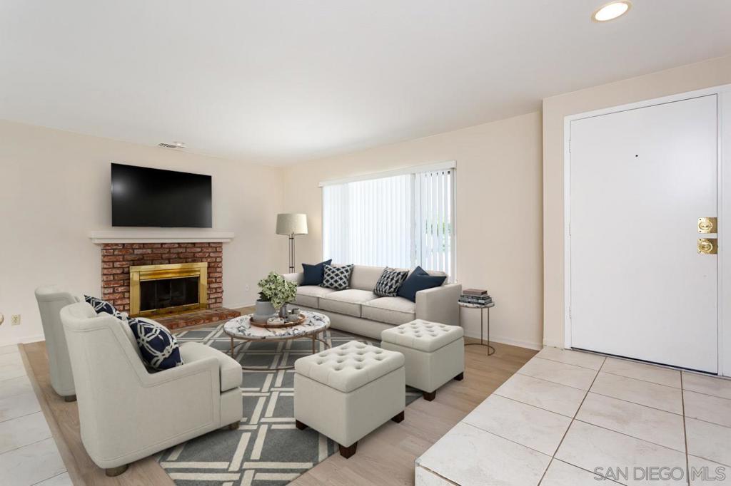 14933 Cinchring Drive Property Photo 3