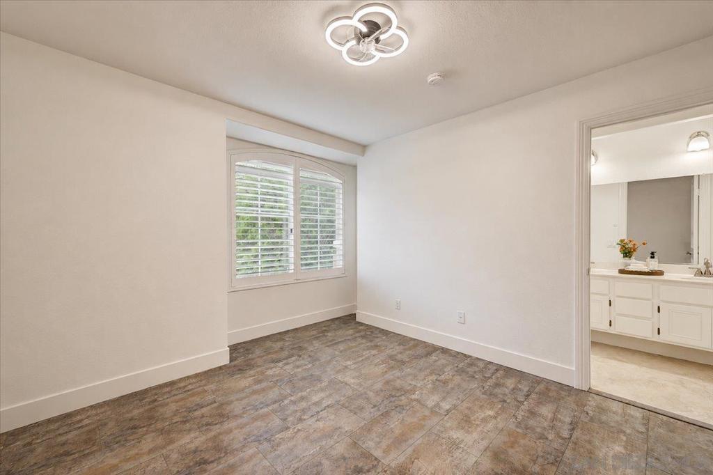 11912 Chalon Property Photo 18