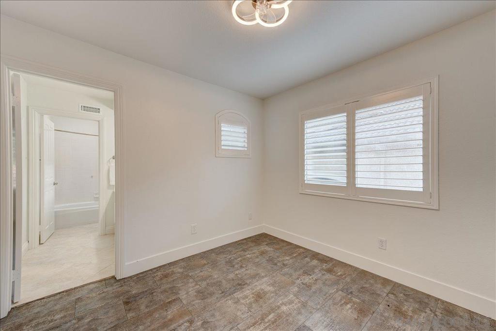 11912 Chalon Property Photo 21