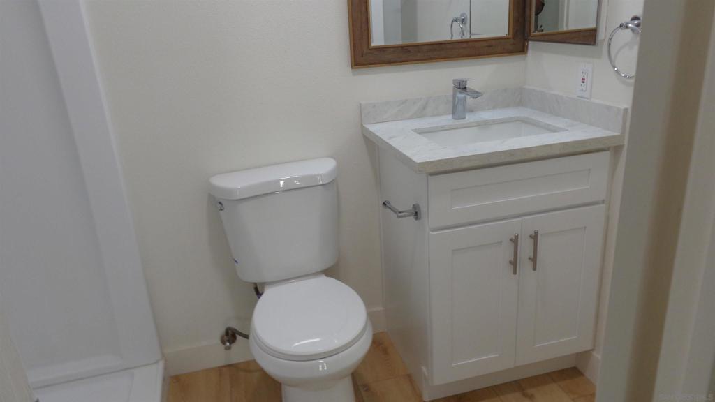 7890 Hummingbird Lane Property Photo 10
