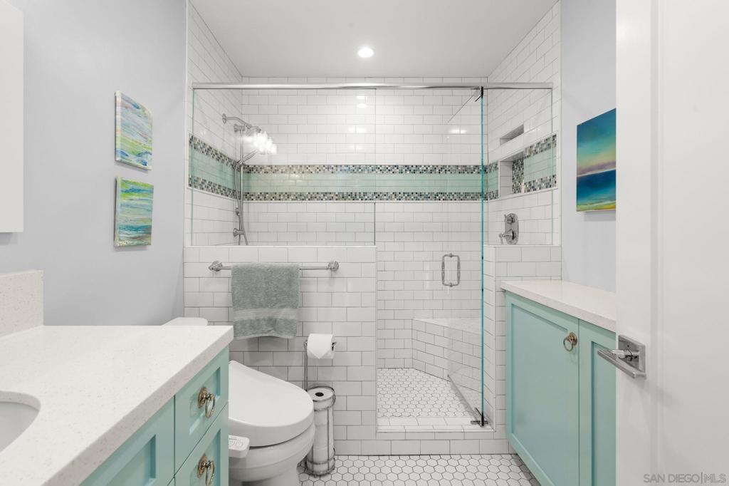 909 Olive Ave Property Photo 34