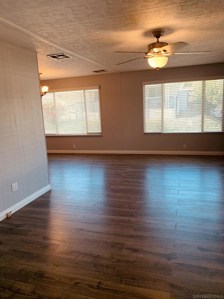 1145 E Barham Dr Unit #186 Property Photo 17