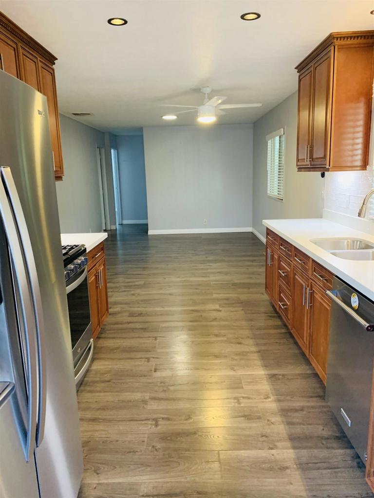 1145 E Barham Dr Unit #186 Property Photo 19