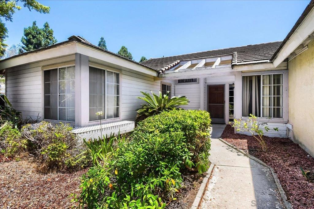 1555 Del Mar Road Property Photo 4