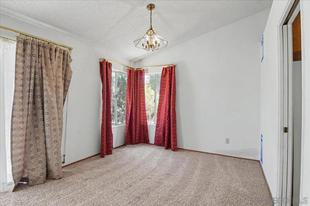 1555 Del Mar Road Property Photo 7
