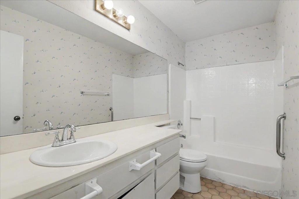 1555 Del Mar Road Property Photo 23