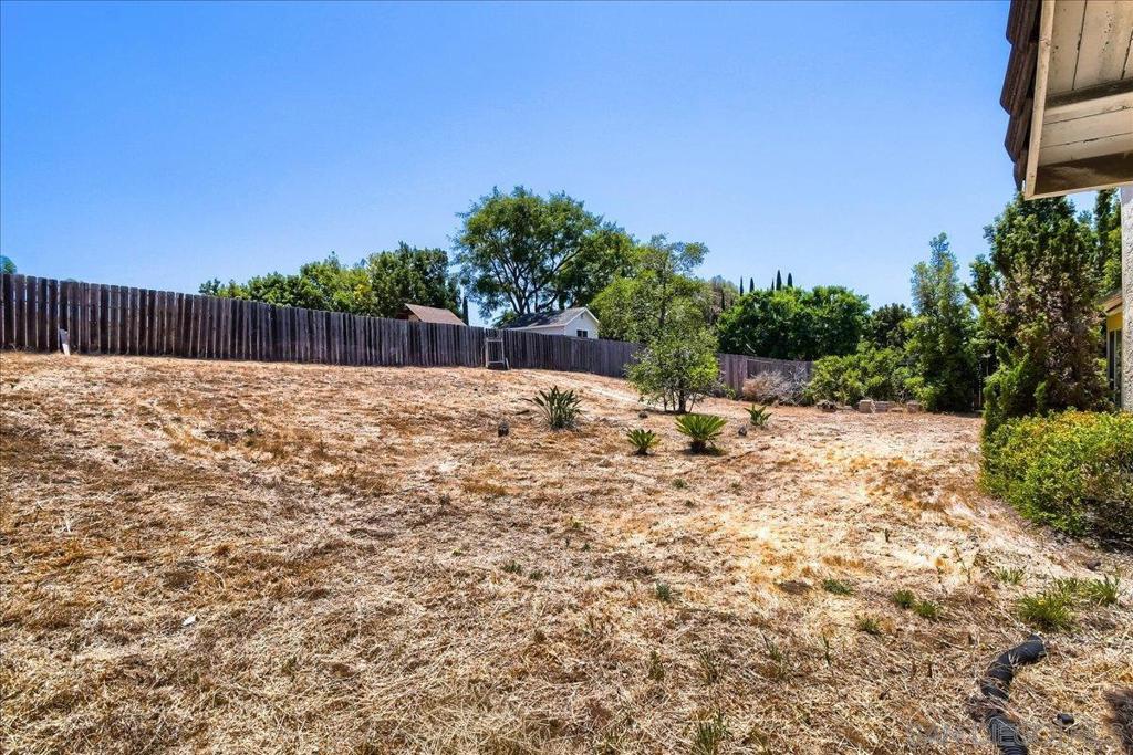 1555 Del Mar Road Property Photo 25
