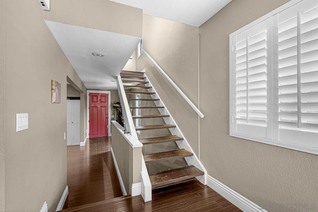 1545 Gregory St. Property Photo 12