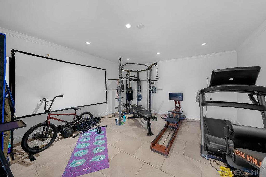 1545 Gregory St. Property Photo 27