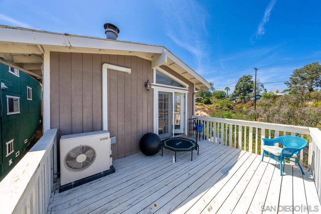 1545 Gregory St. Property Photo 36