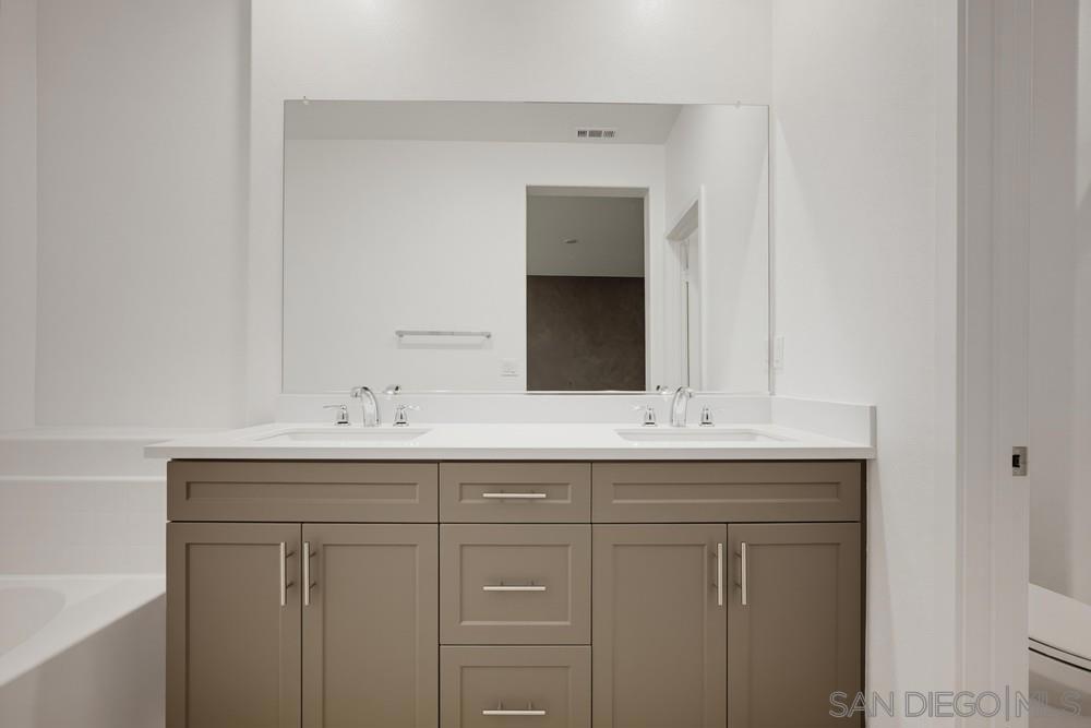 4239 S Gasly Paseo Property Photo 35