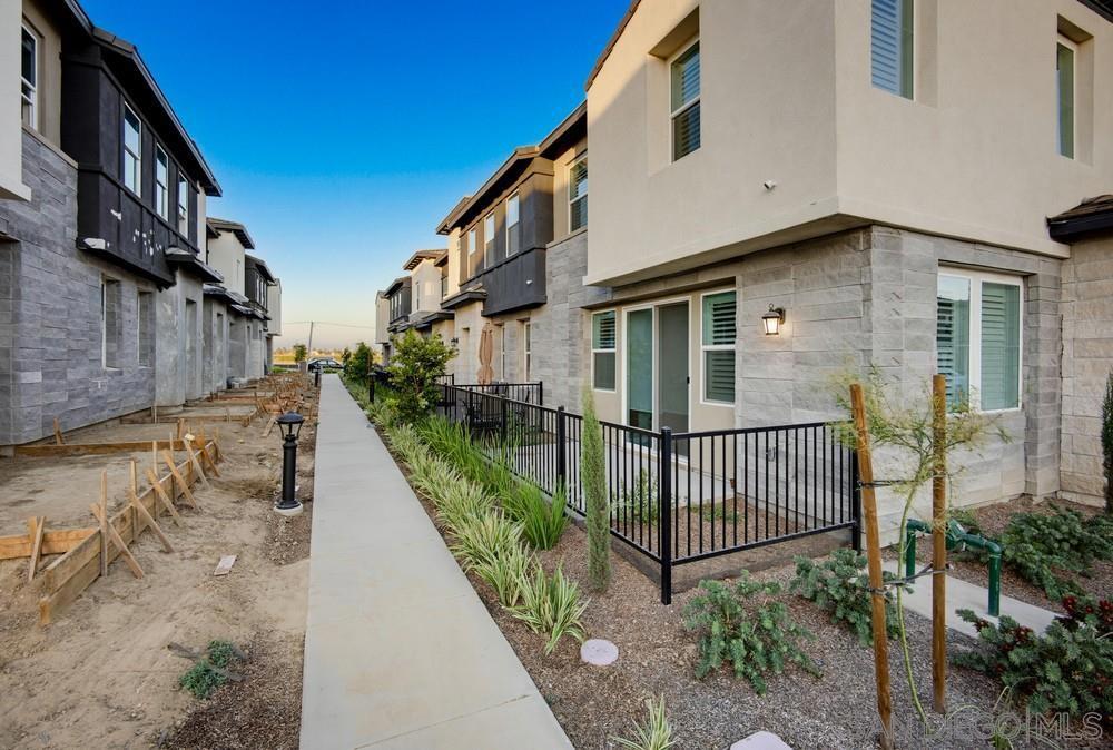 4239 S Gasly Paseo Property Photo 44