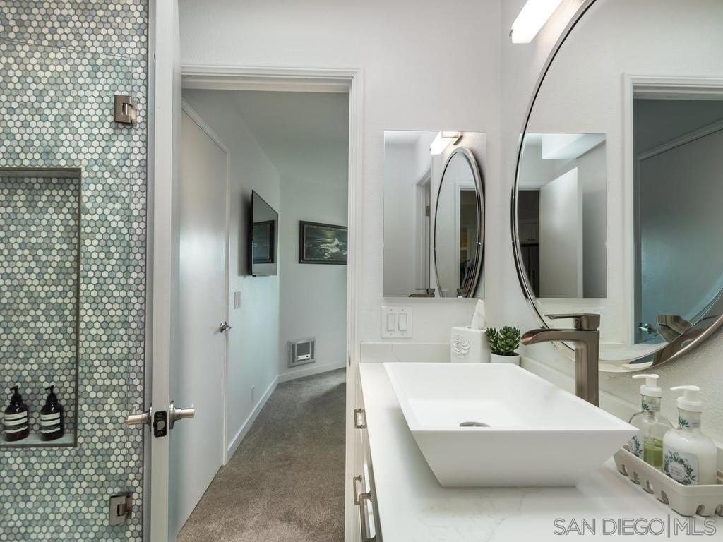 422 Rosecrans St 7 Property Photo 24