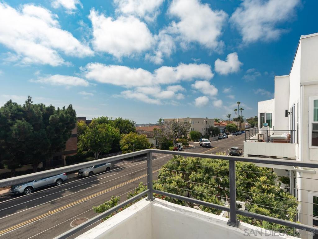 422 Rosecrans St 7 Property Photo 36