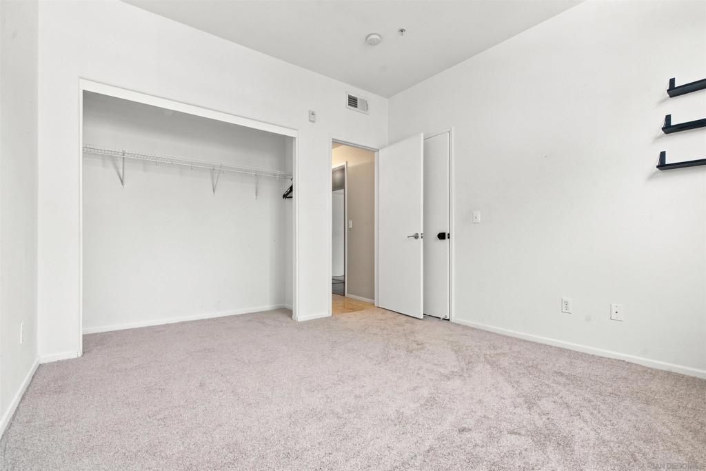 1890 Chambery Pl 2336 Property Photo 27