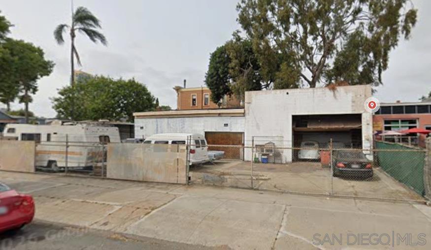 2004 Imperial Property Photo 1