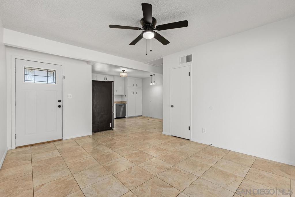 623 Aster Property Photo 3