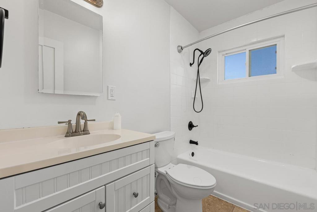 623 Aster Property Photo 10