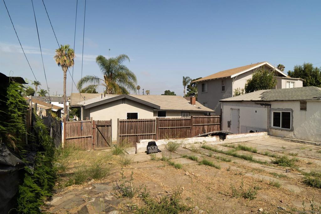 351 Milbrae St Property Photo 8