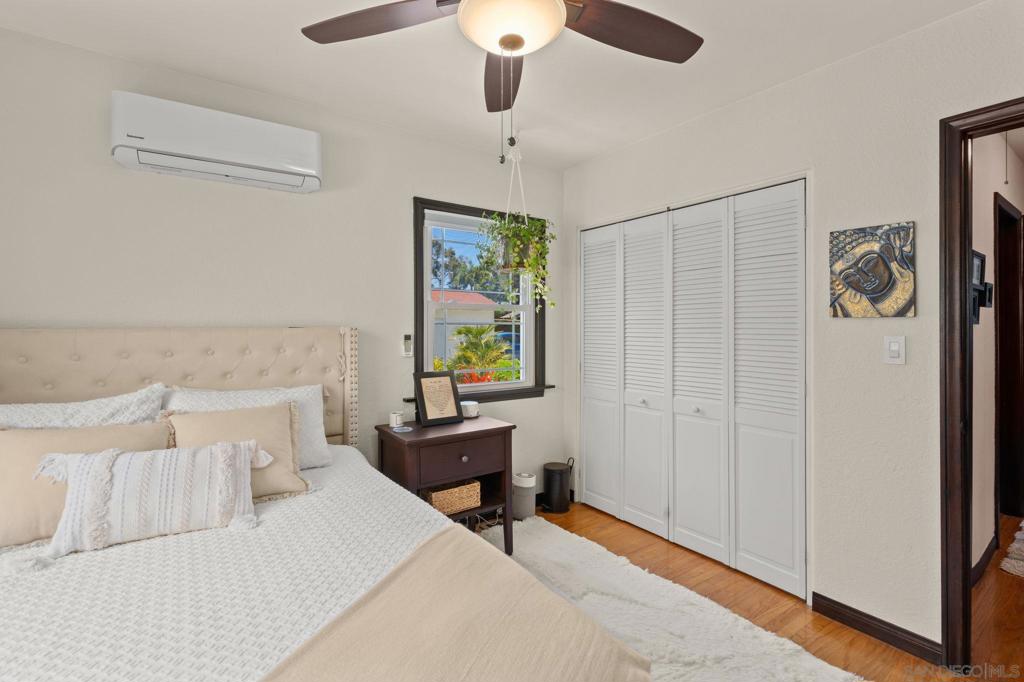 1343 Emerald St Property Photo 33