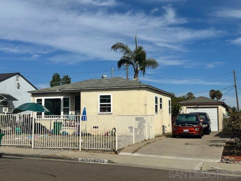 4251 53 Pepper Dr Property Photo 1