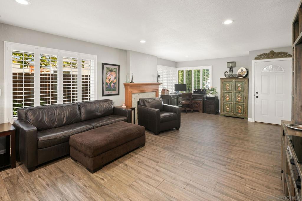 4876 Mount Royal Place Property Photo 11