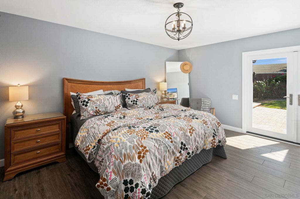 4876 Mount Royal Place Property Photo 24