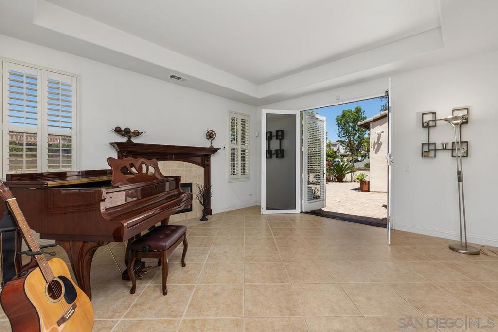 2555 Arundel Property Photo 11
