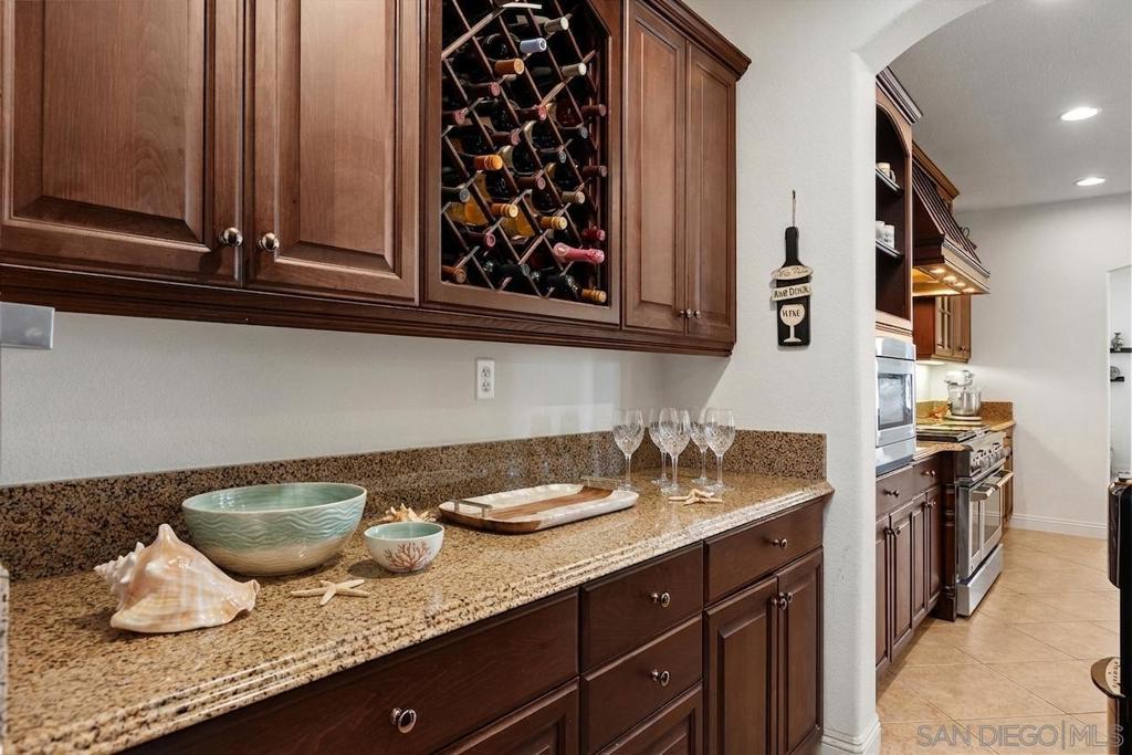 2555 Arundel Property Photo 13