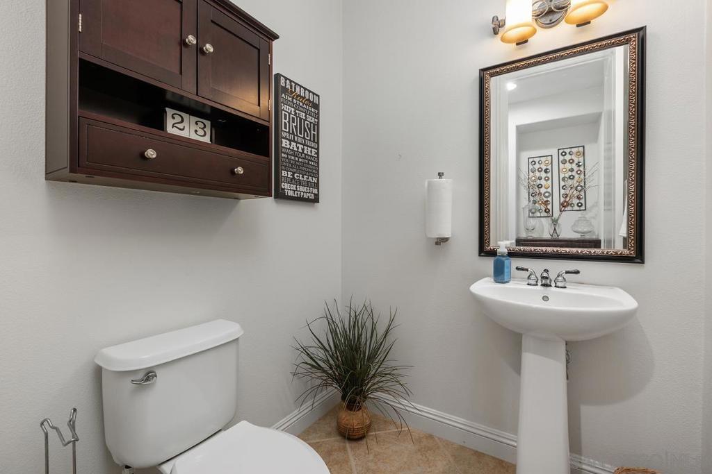 2555 Arundel Property Photo 21