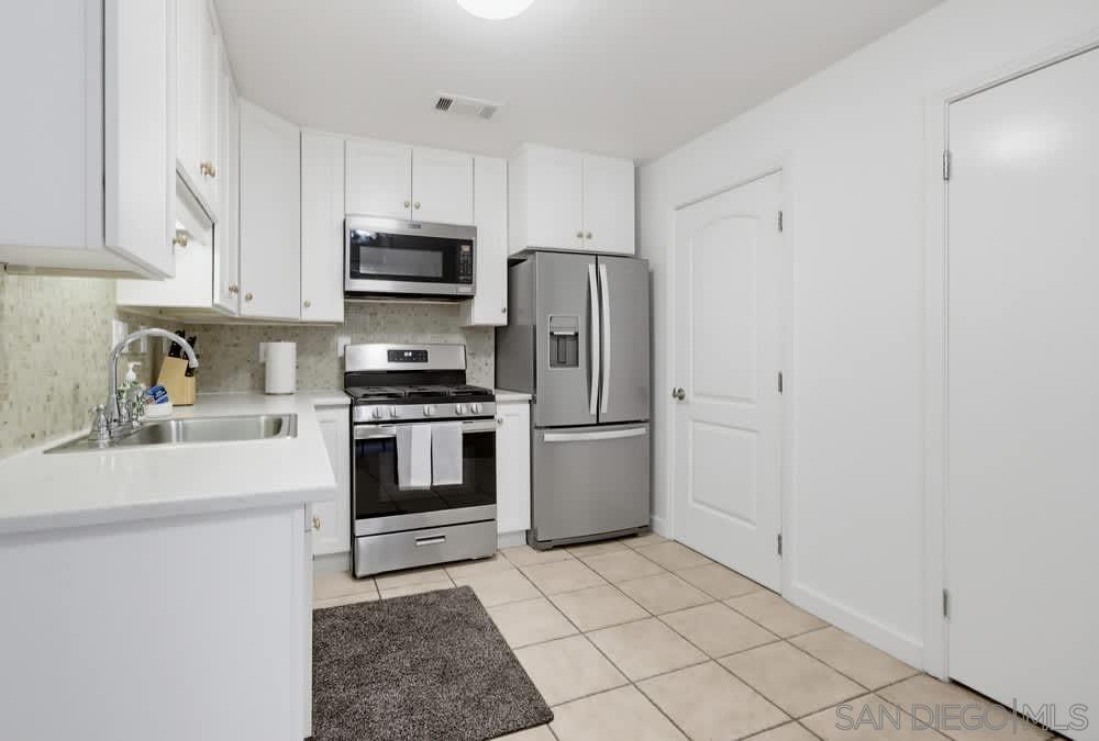 1920 Gardena Property Photo 13