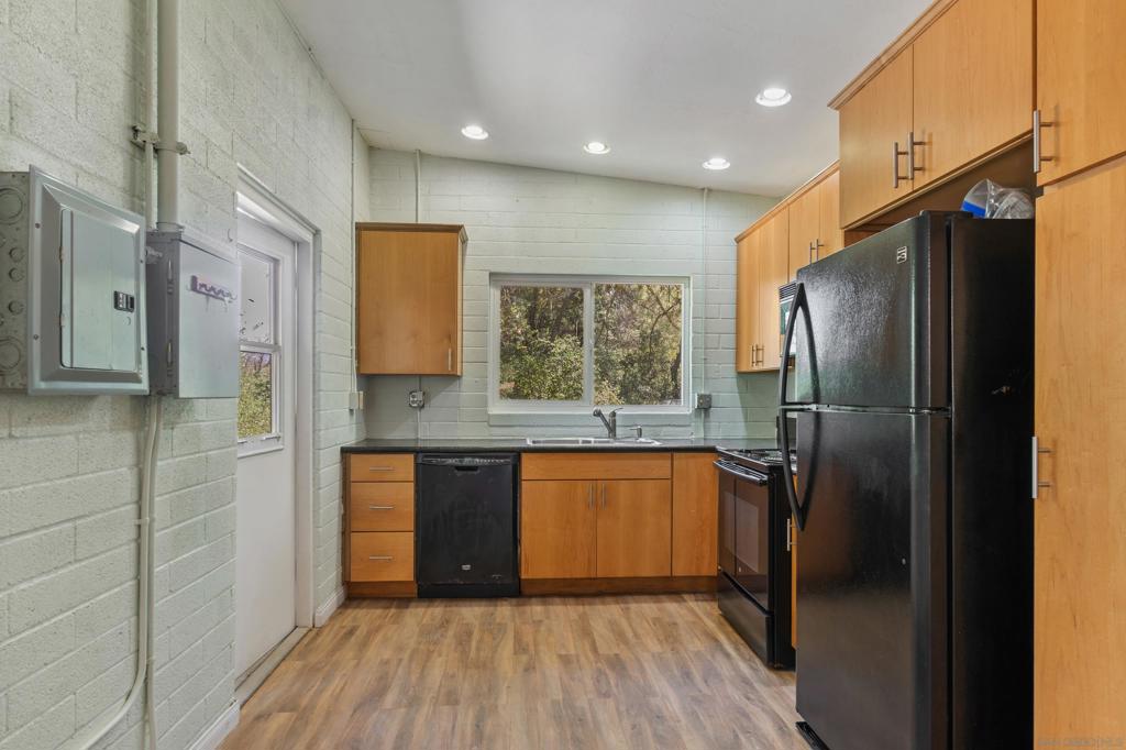 26748 San Felipe Rd Property Photo 5