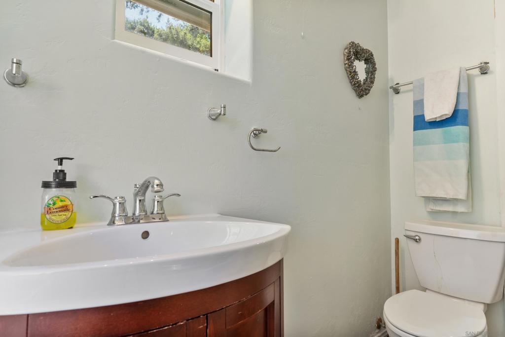 26748 San Felipe Rd Property Photo 7