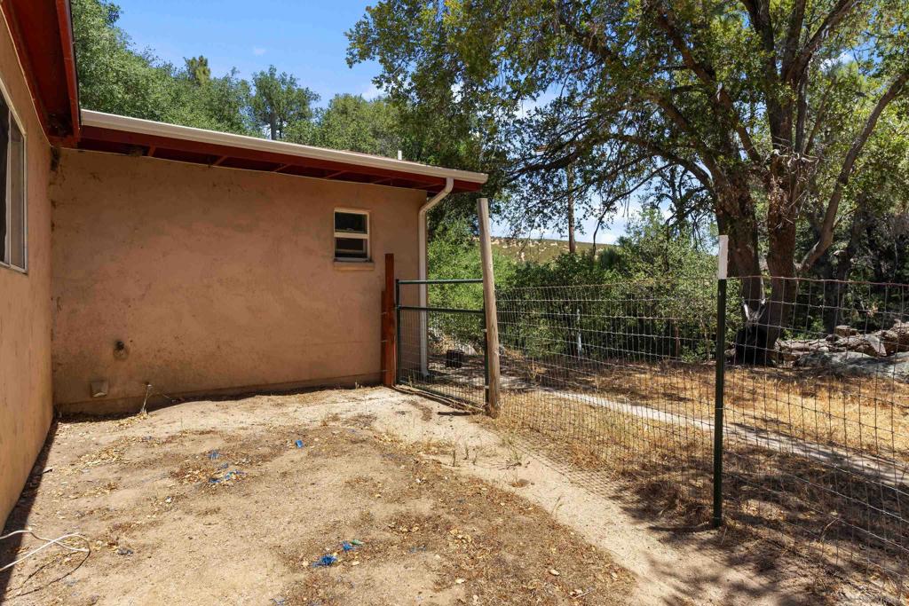 26748 San Felipe Rd Property Photo 20
