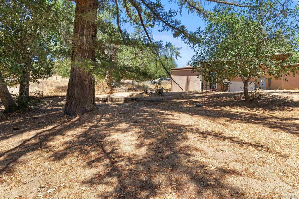 26748 San Felipe Rd Property Photo 22