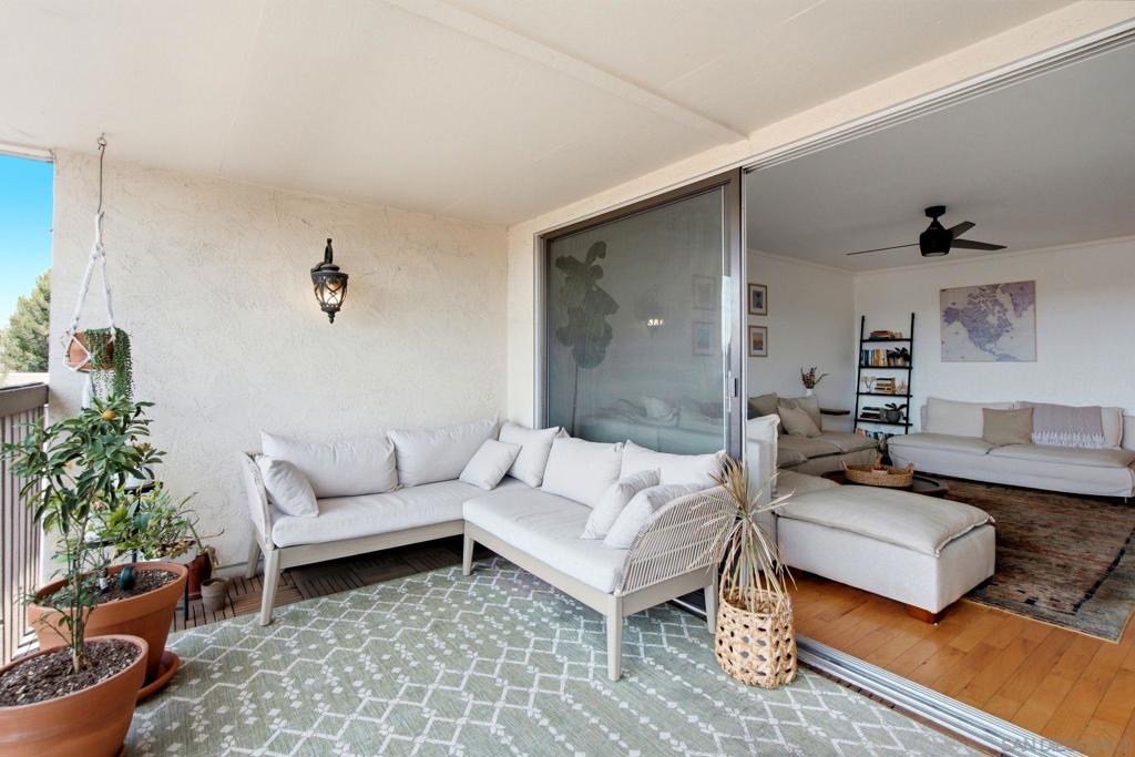 6238 Caminito Andreta Property Photo 12