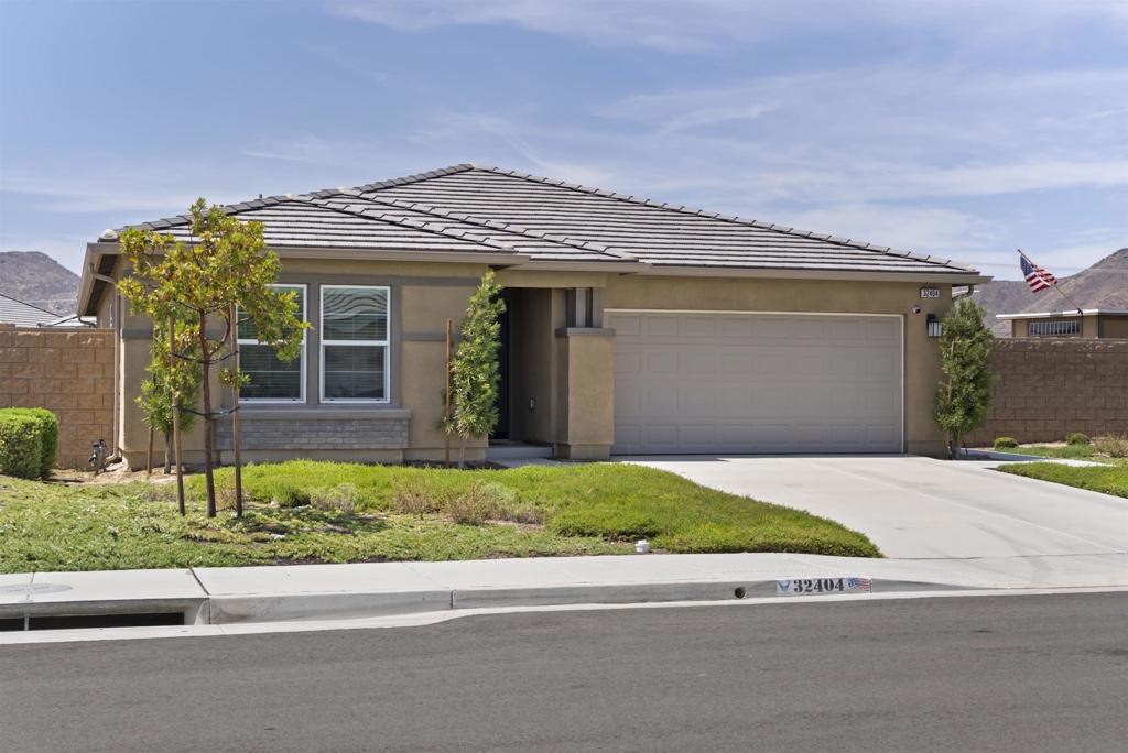 32404 Wild West Ct Property Photo 1
