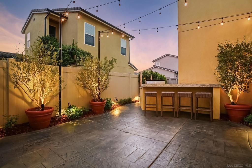 2847 California Poppy Property Photo 5