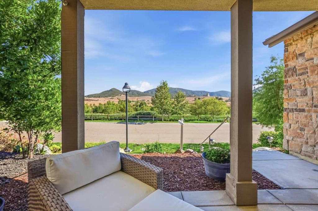 2847 California Poppy Property Photo 9