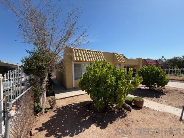 253 Robert Kennedy St Property Photo 2