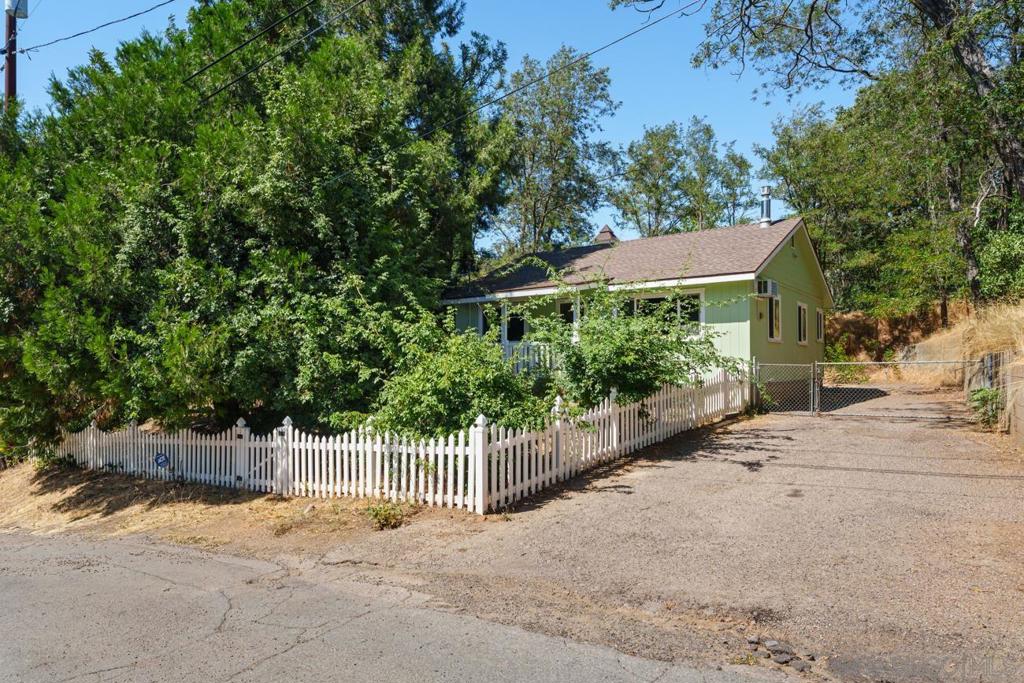 2014 3rd Property Photo 2