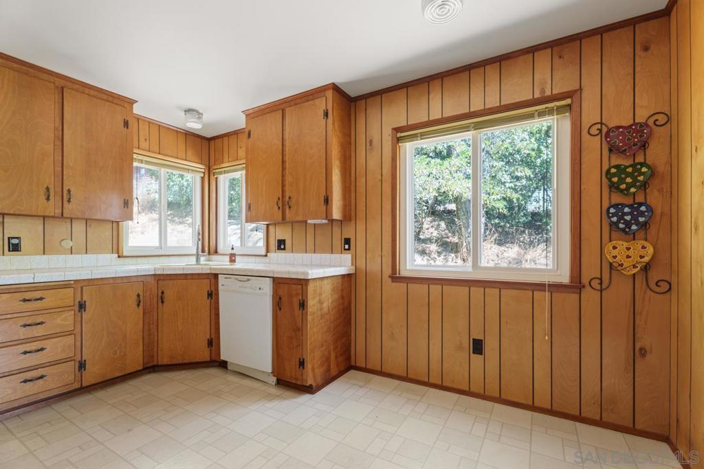 2014 3rd Property Photo 14