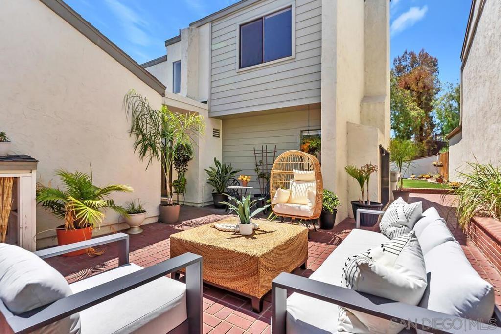 5734 Menorca Dr Property Photo 4