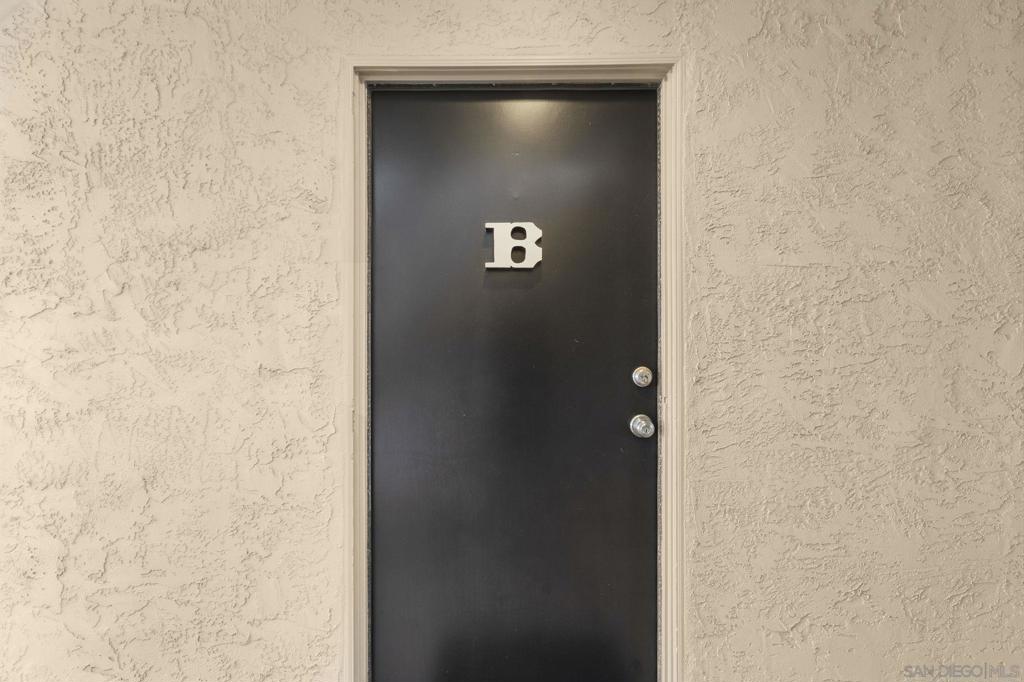 1118 S Pacific St Unit B Property Photo 5