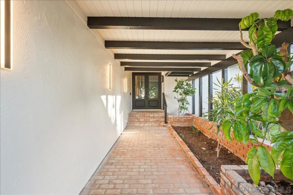 6268 Lance Place Property Photo 3