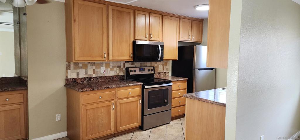 9860 Dale A6 Property Photo 5